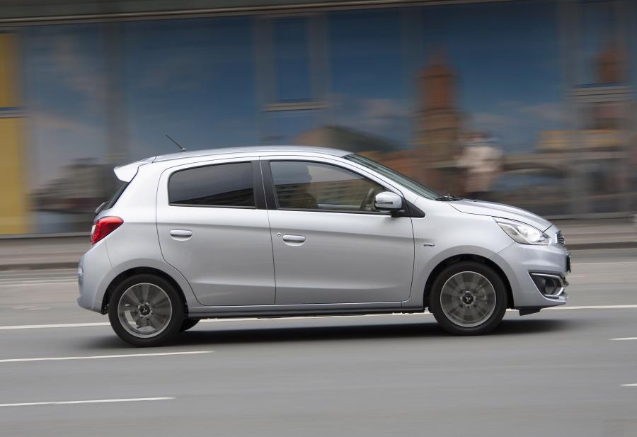  Mitsubishi Space Star 2016 года  (EU) (фото 21 из 45)